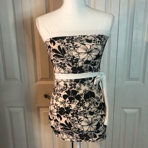 Body fit Tube top, Small